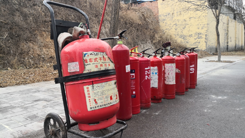 2019年4月8日公司全体员工消防灭火演练